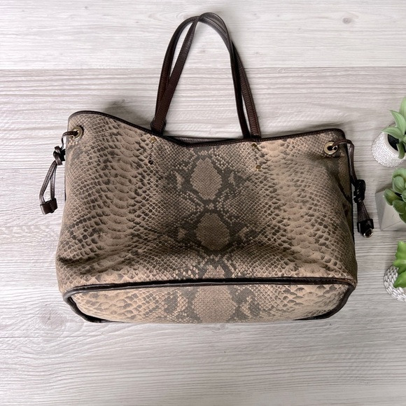 MICHAEL KORS jet set reversible brown logo snake print tote - Picture 15 of 16